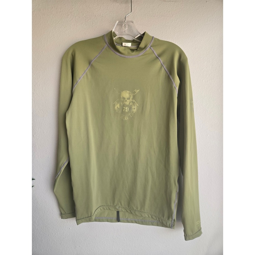 Dakine Olive Green Skull Graphic UV-Shield 40 Long‎ Sleeve Rash Guard Large